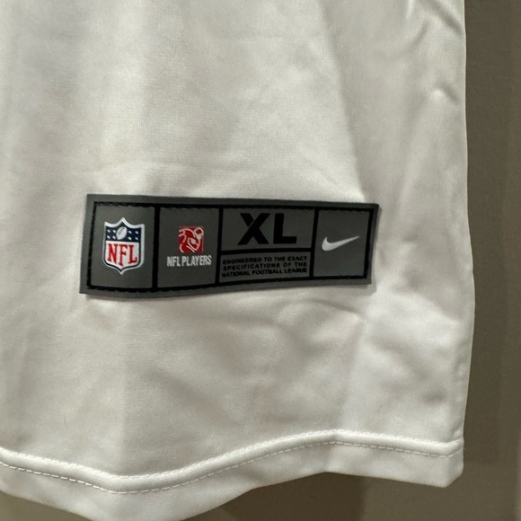 Kansas City Chiefs Patrick Mahomes NFL Football Jersey - Picture 4 of 12